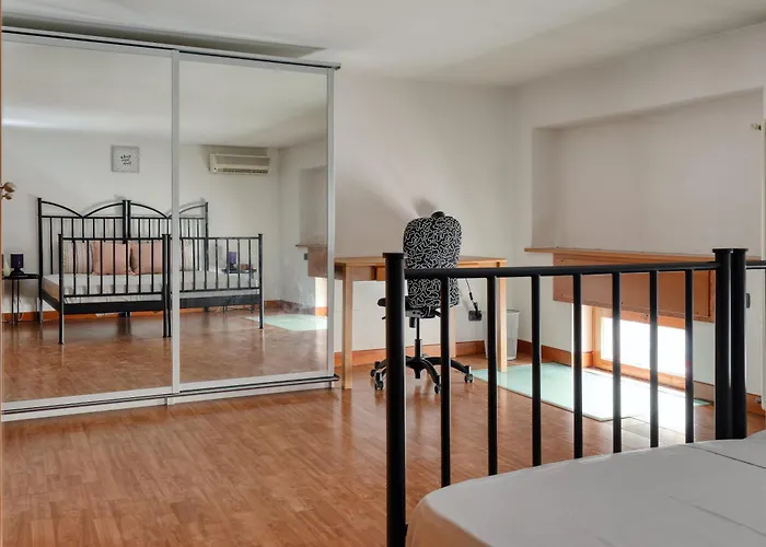Luigi Bocconi Apartment 6 Pax